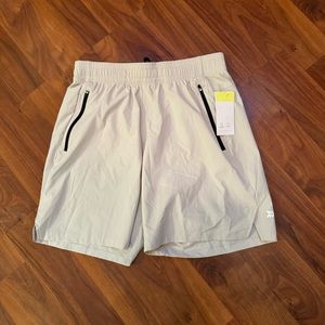 Shorts, men’s size small